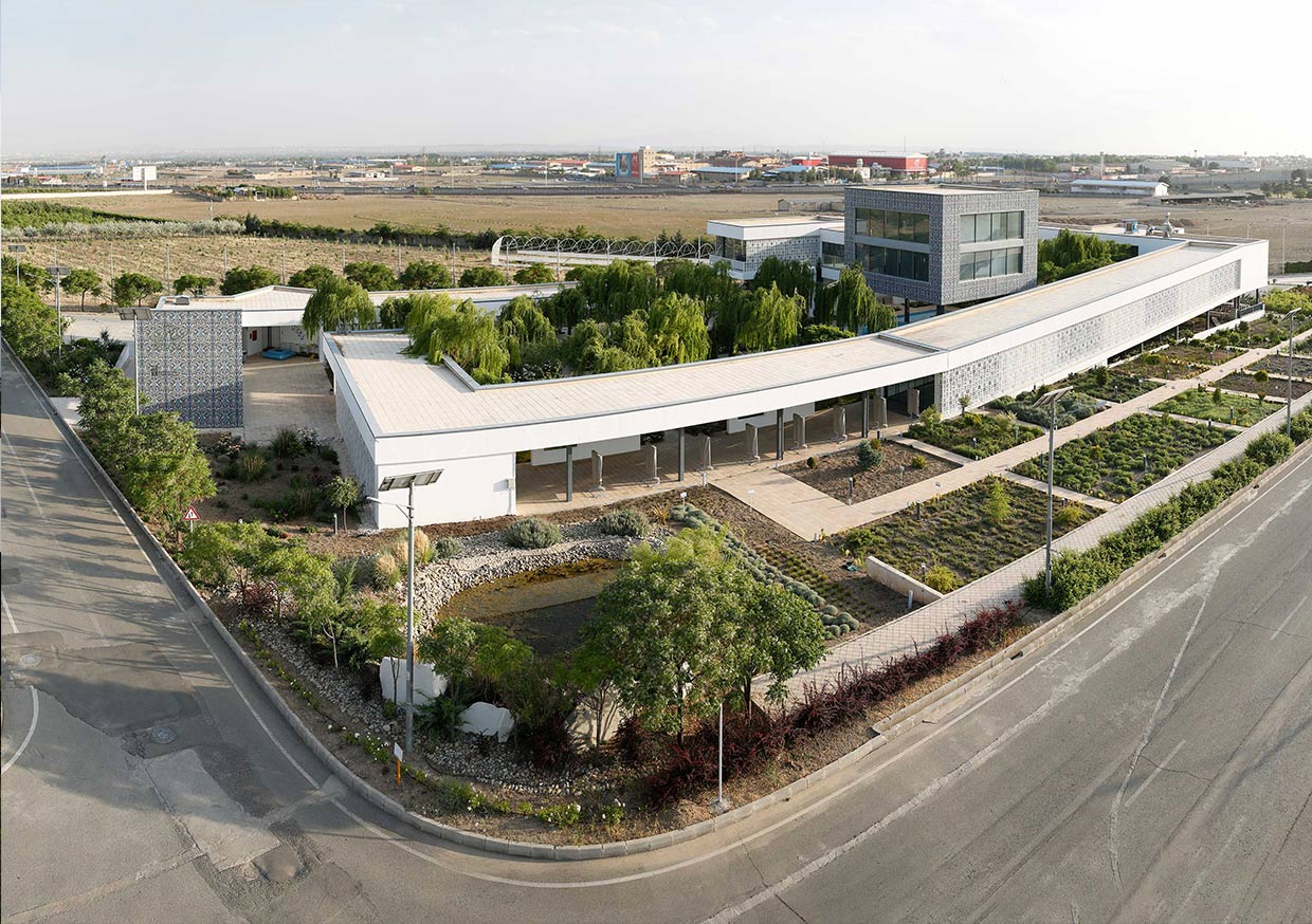 آگهی مزایده اجاره آشپزخانه و رستوران شهرک صنعتی دارویی برکت 