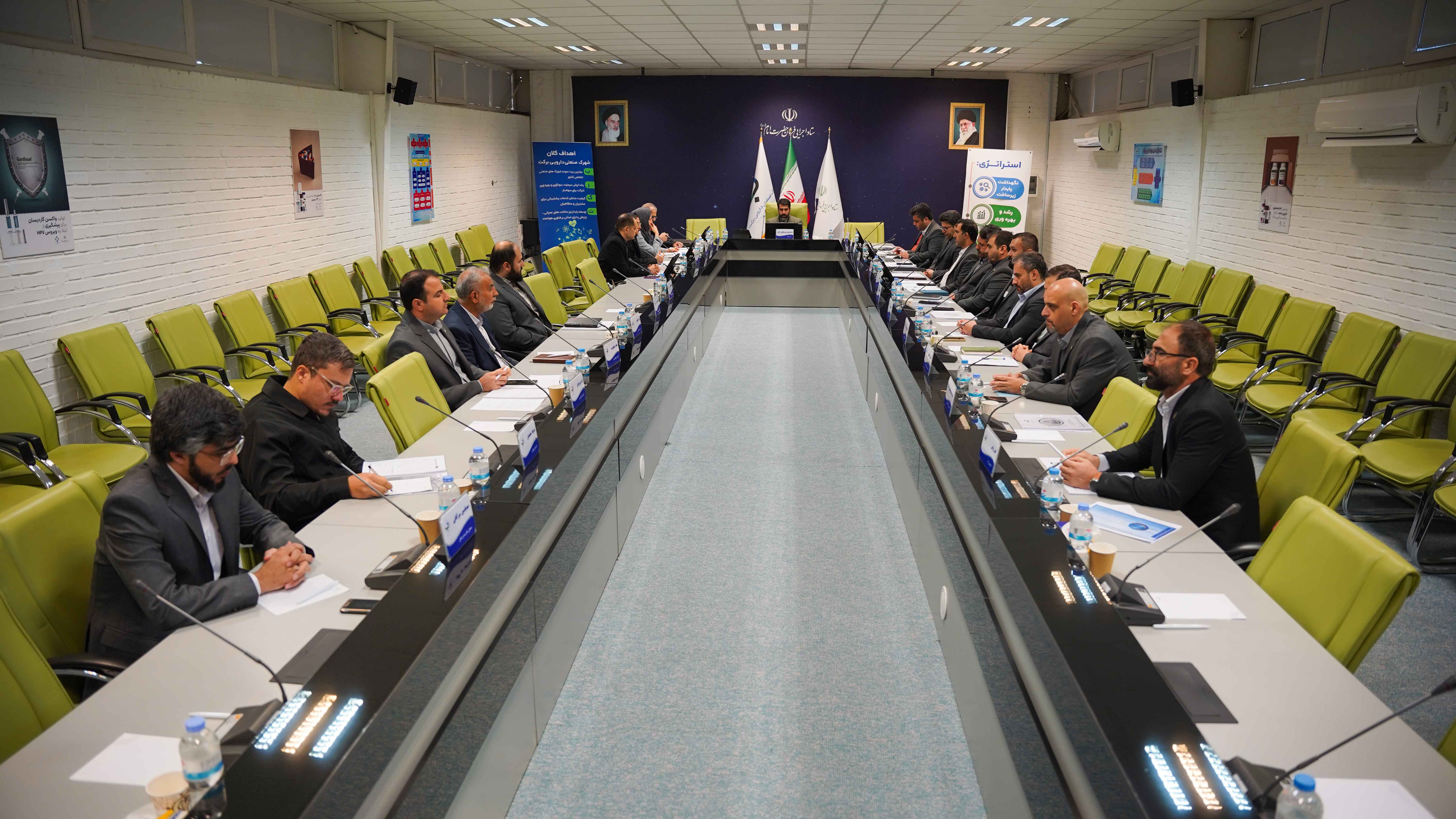 هشتمین دوره ارزیابی تعالی و پیشرفت در شهرک دارویی برکت برگزار شد
