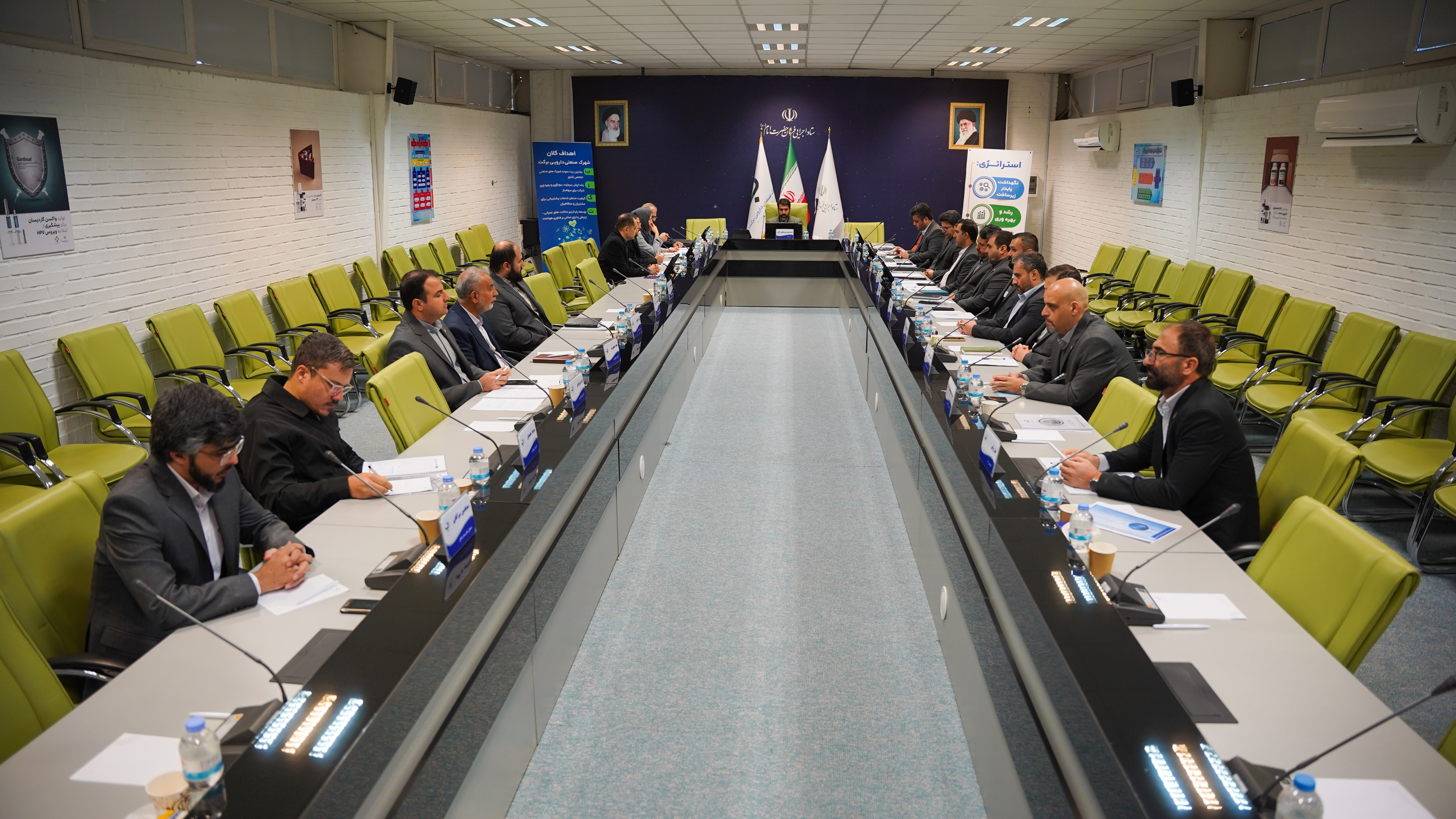 هشتمین رویداد ارزیابی تعالی و پیشرفت در شهرک دارویی برکت برگزار شد