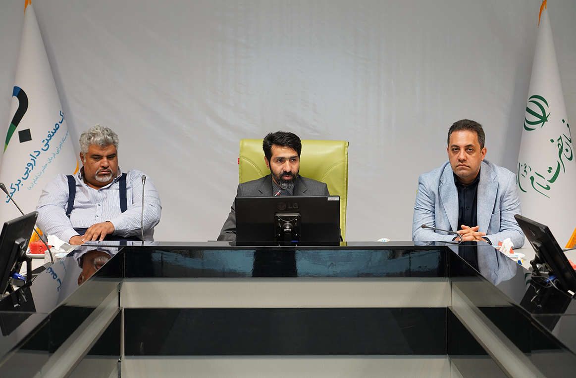 شهرک برکت ؛ میزبان انتقال تجربه به صنعت داروی یزد