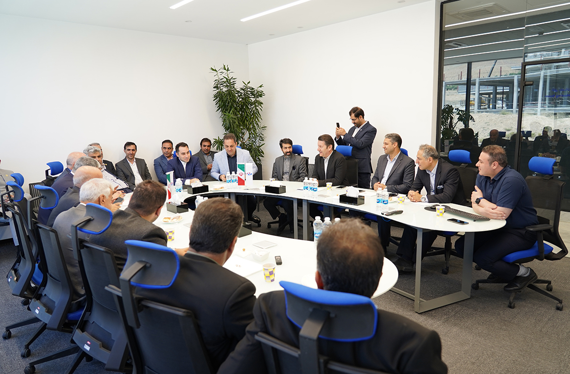 شهرک برکت ؛ میزبان انتقال تجربه به صنعت داروی یزد